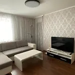 Lovely 1-Bedroom Apartment Near City Centre